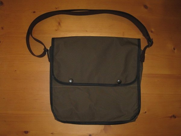 画像1: FREEWHEELERS (フリーホイーラーズ) ”WAXED COTTON FIELD BAG” col. DARK OLIVE (1)